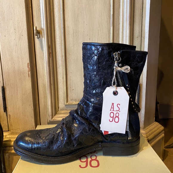 ‘***SOLD***AS 98 Italian Leather Boots - Picture 3 of 6